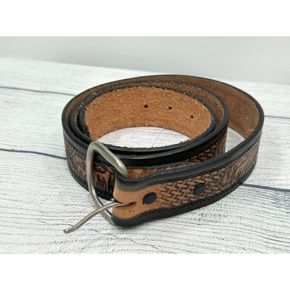 The Unbranded Brand Other - Vintage Tooled Full-Grain Cowhide 4503 Brown‎ Deer Leather Western Belt 45"